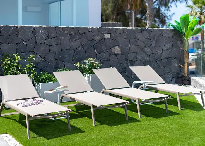 Estandar 3 - Casangular By Upper アデヘ